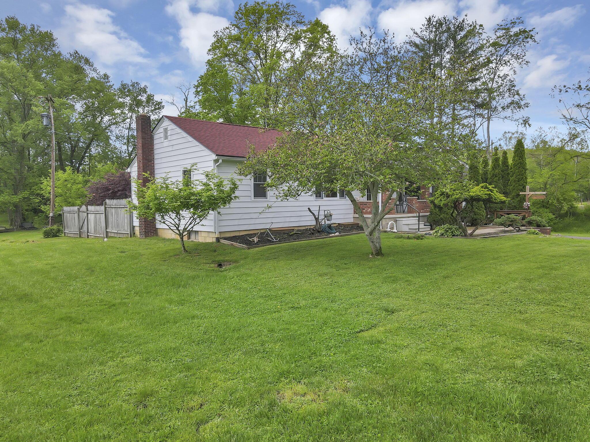 4225 Woodlane Drive, Nelsonville, Ohio image 37