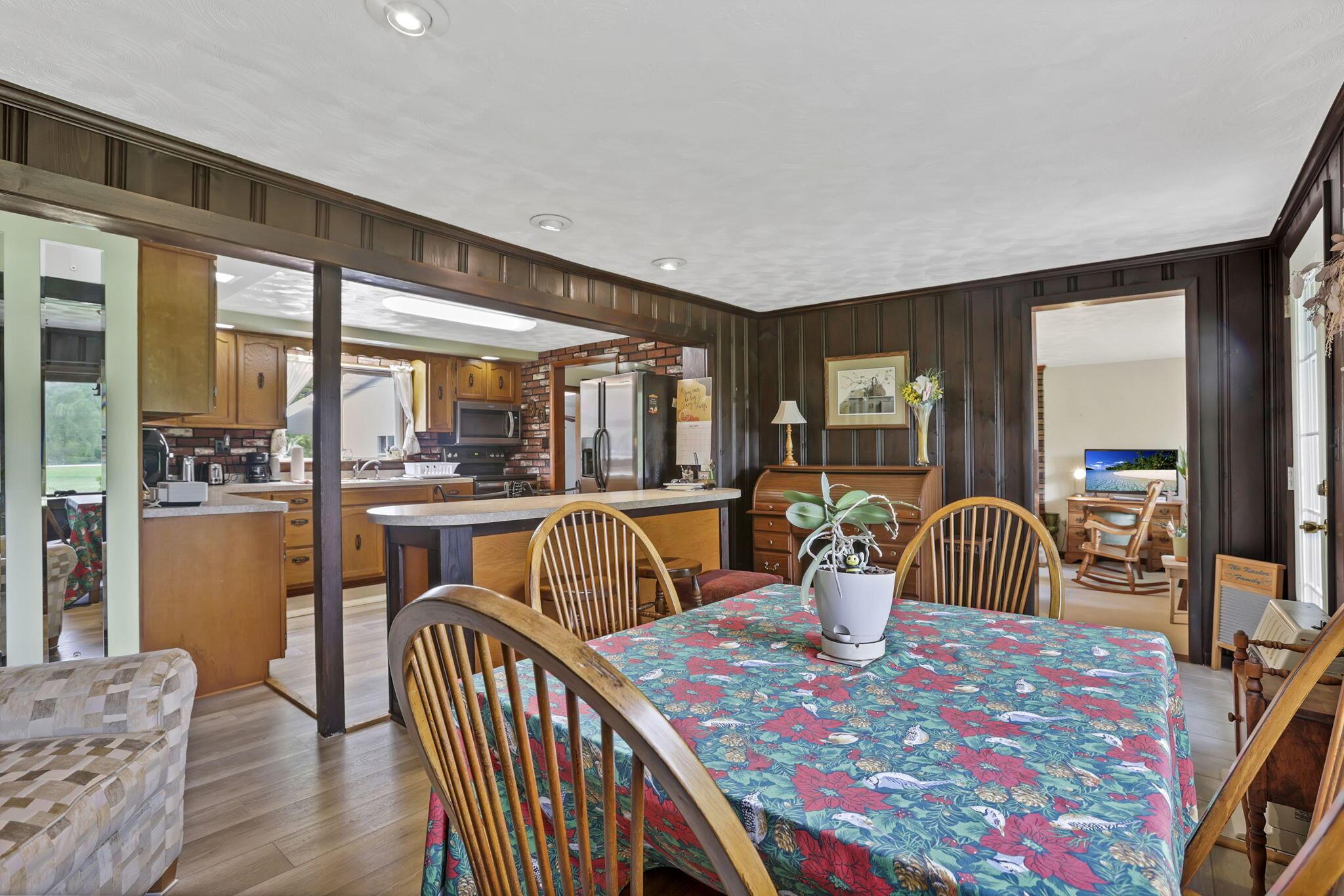 4225 Woodlane Drive, Nelsonville, Ohio image 17