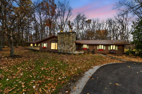 Photo of 910 Lawrence Road, Caledonia, OH 43314 (MLS # 225046257)