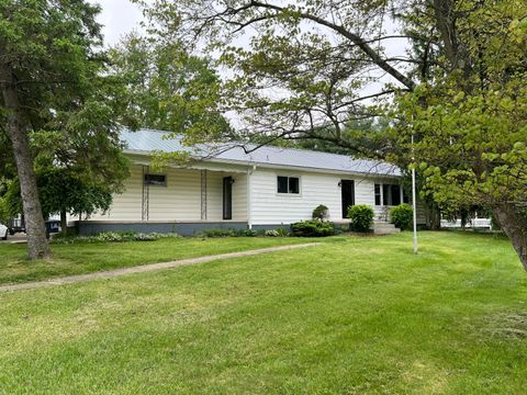 Photo of 2526 W Fair Avenue, Lancaster, OH 43130 (MLS # 226013928)