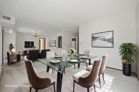 Tiny photo for 3967 Karl Road 125 #125, Columbus, OH 43224 (MLS # 225039574)