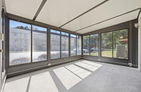 Tiny photo for 3967 Karl Road 125 #125, Columbus, OH 43224 (MLS # 225039574)