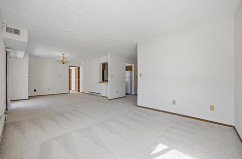 Tiny photo for 3967 Karl Road 125 #125, Columbus, OH 43224 (MLS # 225039574)
