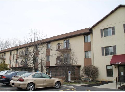 Tiny photo for 3967 Karl Road 125 #125, Columbus, OH 43224 (MLS # 225039574)