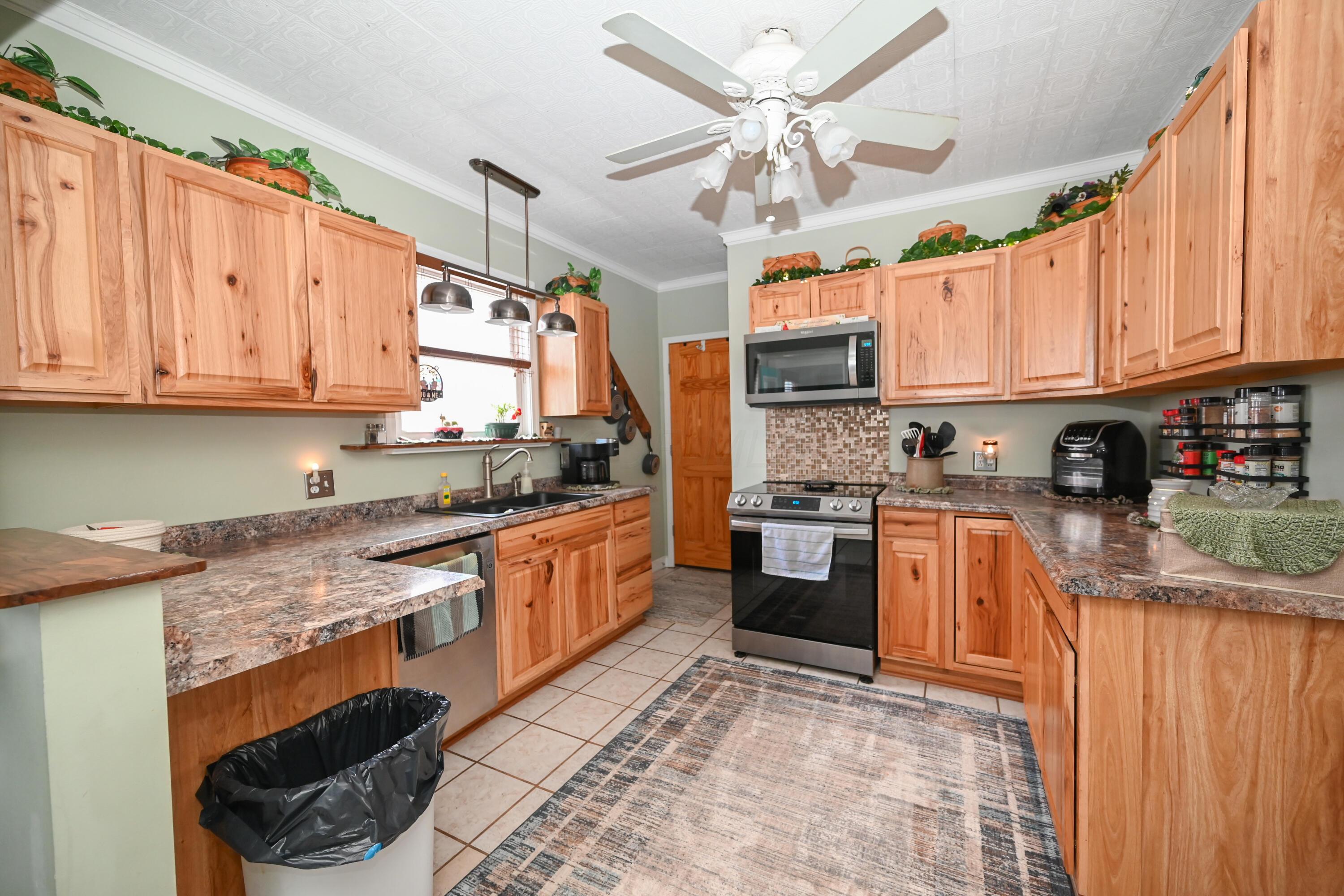 590 E Church Street, Marion, Ohio image 16