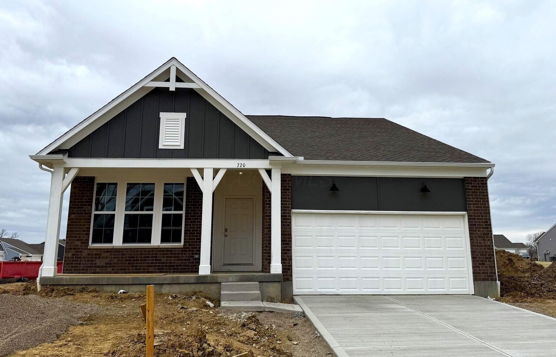 720 Hunters Run Drive, Brookville, Ohio image 1