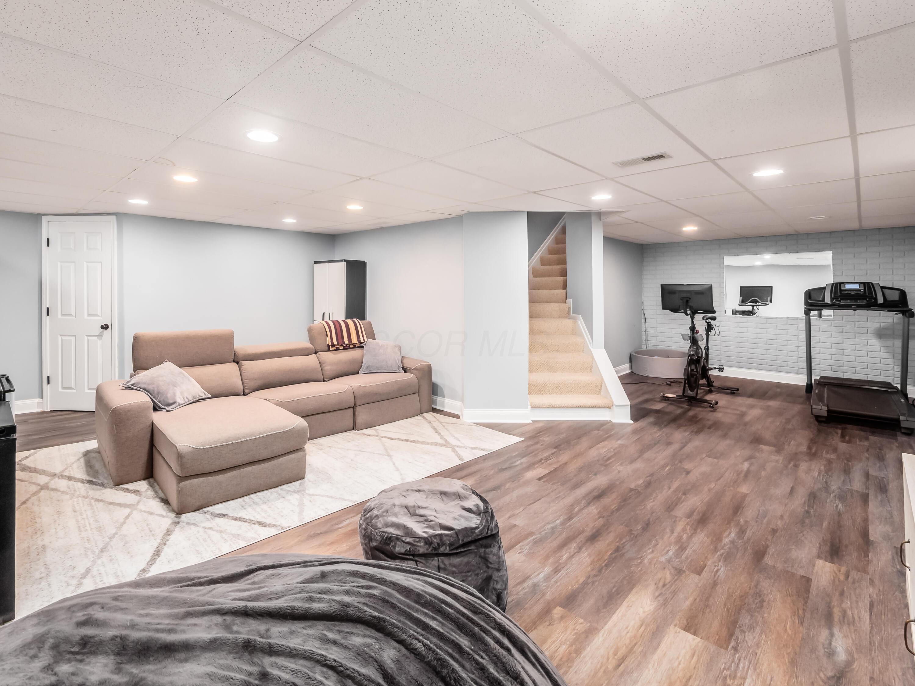 7663 Windsor Drive, Dublin, Ohio image 43