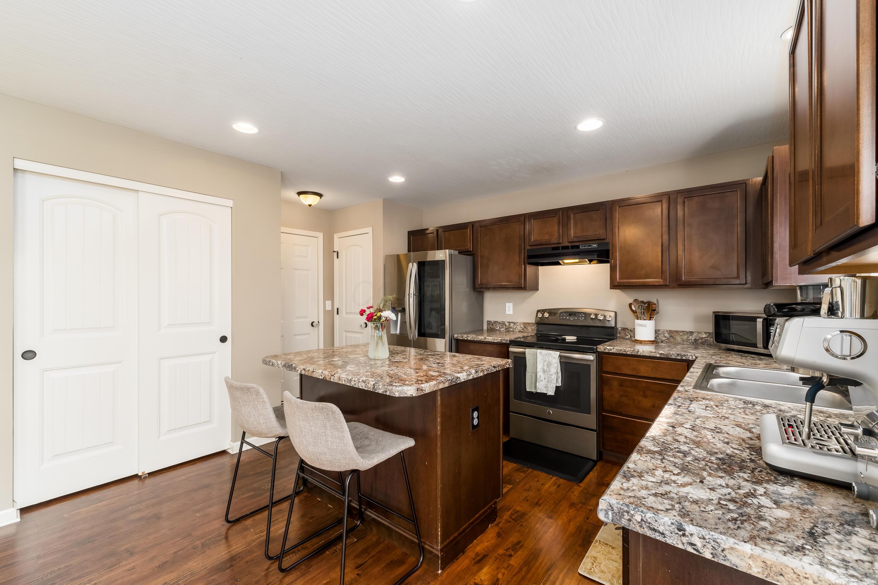 148 Mannaseh Drive, Granville, Ohio image 16