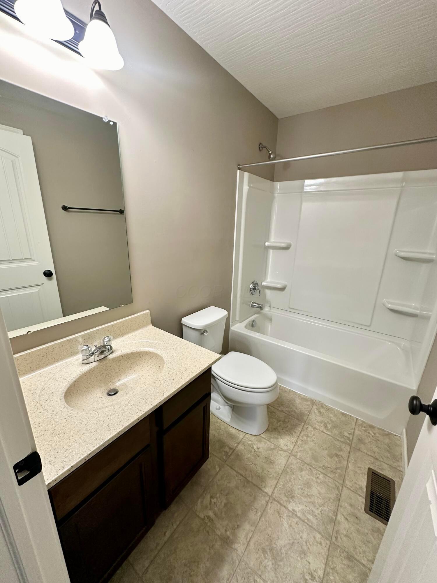 148 Mannaseh Drive, Granville, Ohio image 27