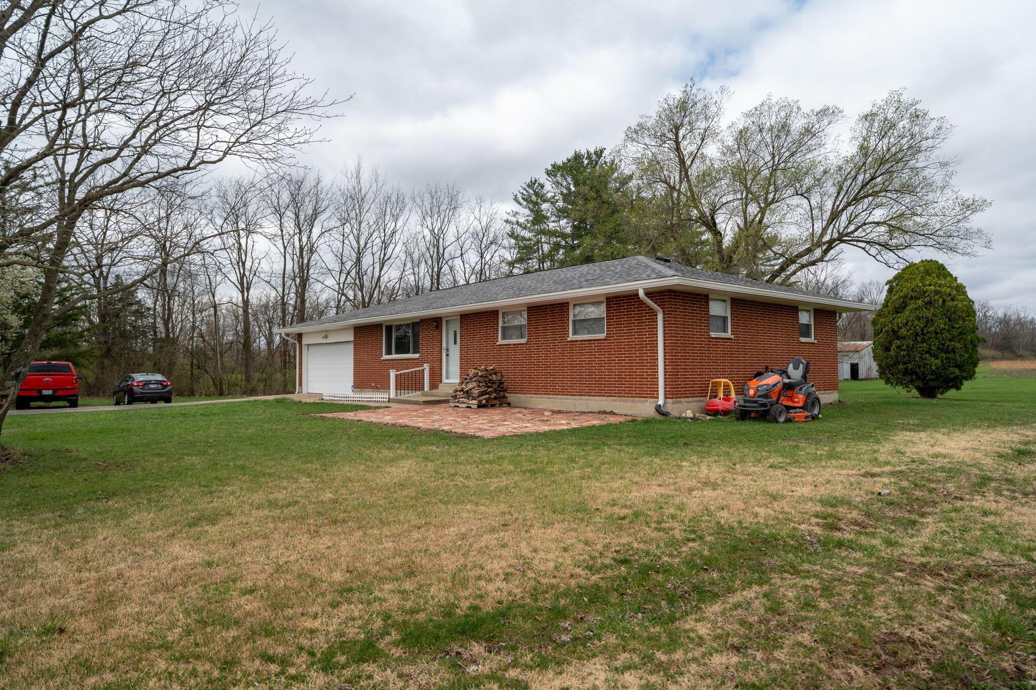 9130 S Palmer Road, New Carlisle, Ohio image 2