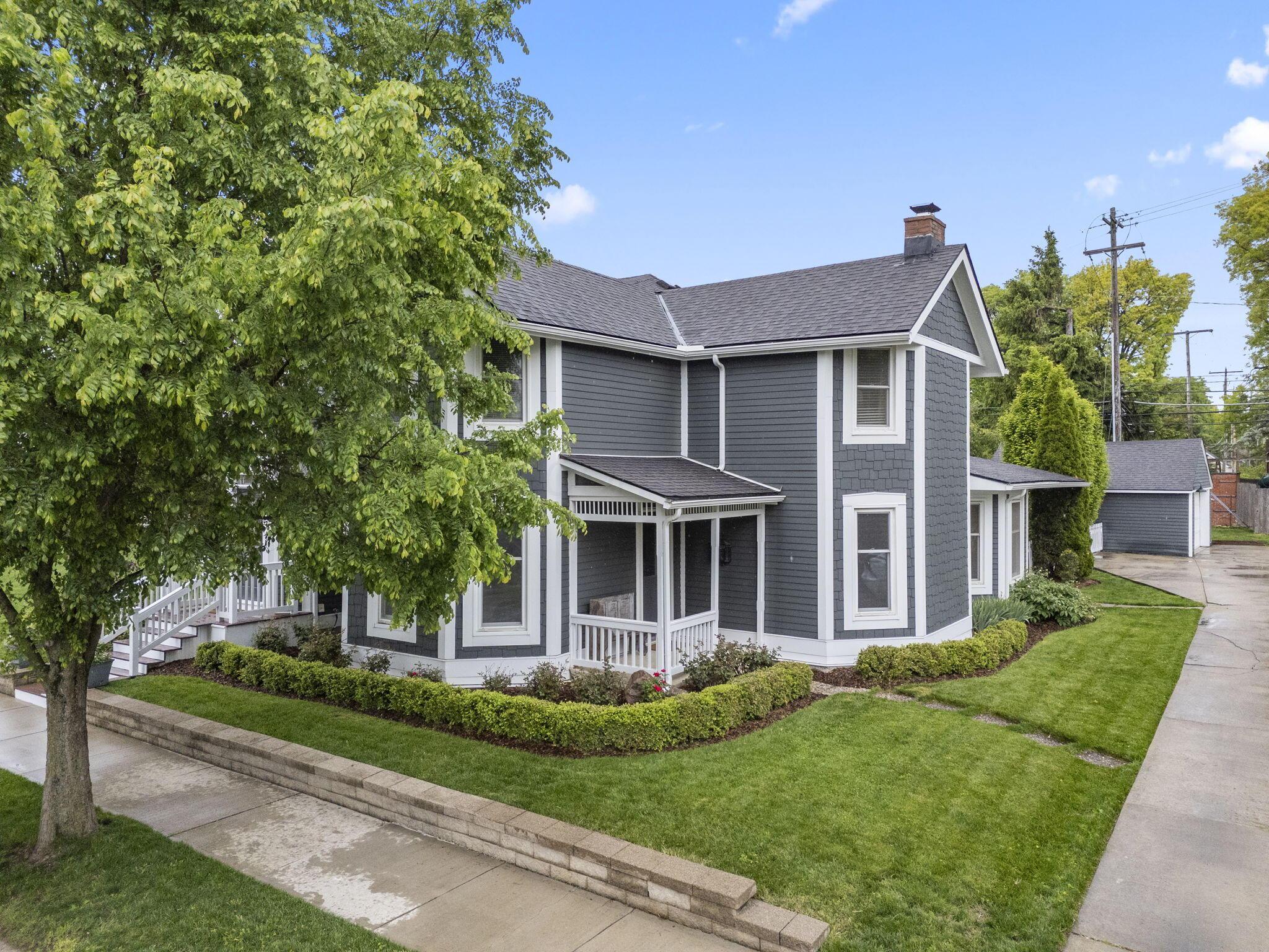 1508 Barrington Road