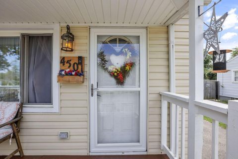 Tiny photo for 4501 Amesbury Road, Columbus, OH 43227 (MLS # 225039499)