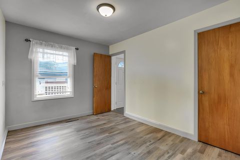 Tiny photo for 4501 Amesbury Road, Columbus, OH 43227 (MLS # 225039499)