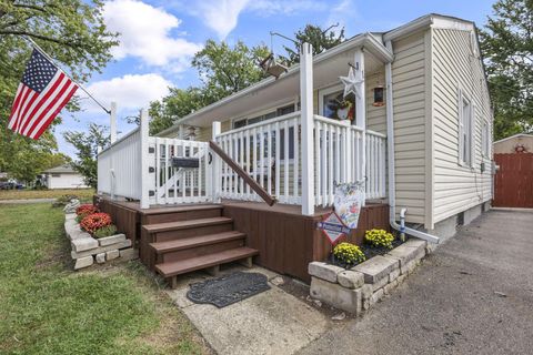 Tiny photo for 4501 Amesbury Road, Columbus, OH 43227 (MLS # 225039499)