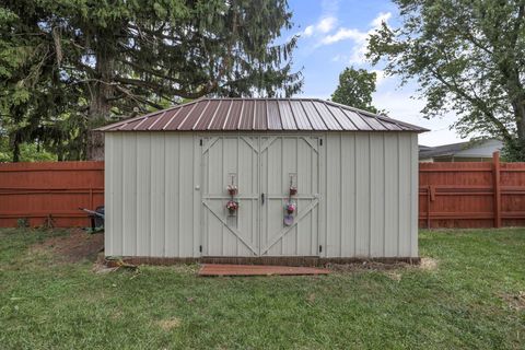 Tiny photo for 4501 Amesbury Road, Columbus, OH 43227 (MLS # 225039499)