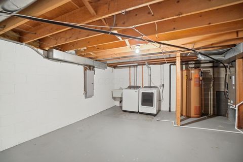 Tiny photo for 1683 Saint Albans Court 22-83 #22-83, Columbus, OH 43220 (MLS # 225044774)