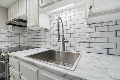 Tiny photo for 1683 Saint Albans Court 22-83 #22-83, Columbus, OH 43220 (MLS # 225044774)