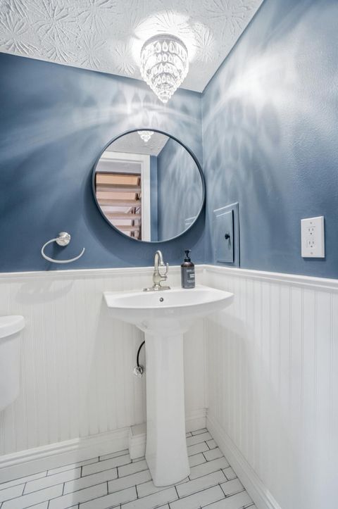 Tiny photo for 1683 Saint Albans Court 22-83 #22-83, Columbus, OH 43220 (MLS # 225044774)