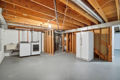 Tiny photo for 1683 Saint Albans Court 22-83 #22-83, Columbus, OH 43220 (MLS # 225044774)