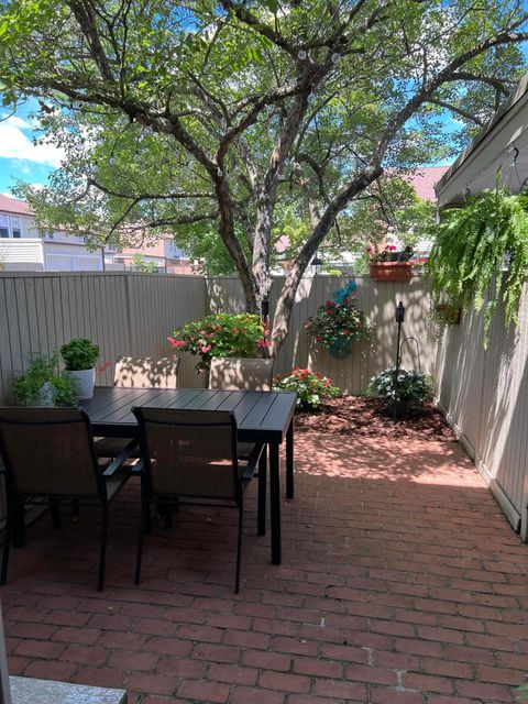 Tiny photo for 1683 Saint Albans Court 22-83 #22-83, Columbus, OH 43220 (MLS # 225044774)