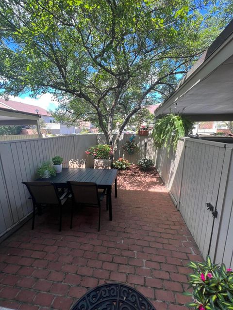 Tiny photo for 1683 Saint Albans Court 22-83 #22-83, Columbus, OH 43220 (MLS # 225044774)