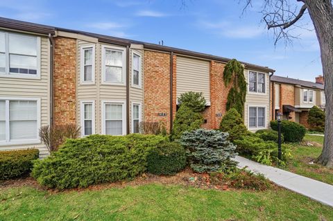 Tiny photo for 1683 Saint Albans Court 22-83 #22-83, Columbus, OH 43220 (MLS # 225044774)