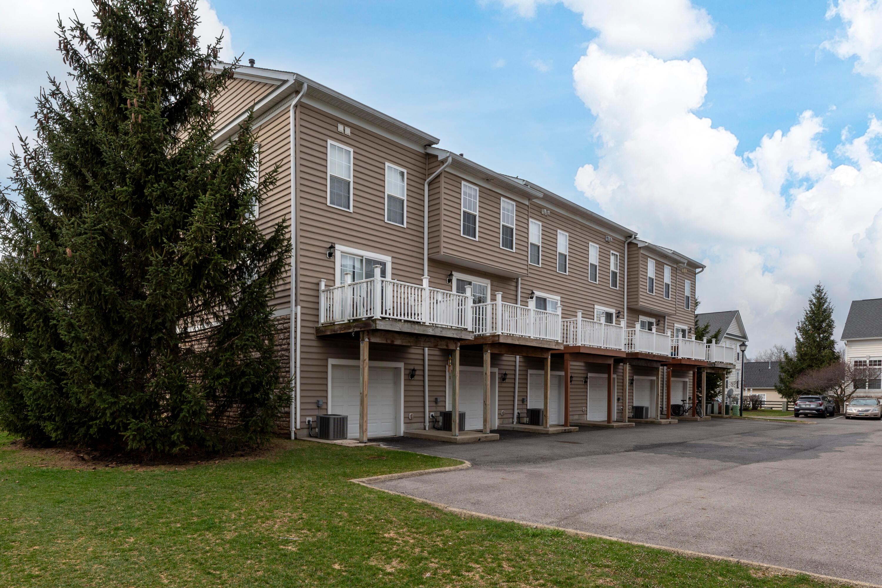 8180 Hawkswillow Drive, Blacklick, Ohio image 38