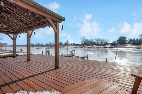 Photo of 2571 W Choctaw Drive, London, OH 43140 (MLS # 226004276)