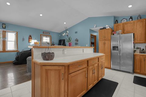 Tiny photo for 2571 W Choctaw Drive, London, OH 43140 (MLS # 226004276)