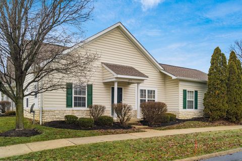 Tiny photo for 6035 Avatar Drive 8-6035 #8-6035, New Albany, OH 43054 (MLS # 226000868)