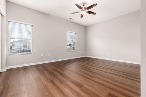 Tiny photo for 6035 Avatar Drive 8-6035 #8-6035, New Albany, OH 43054 (MLS # 226000868)