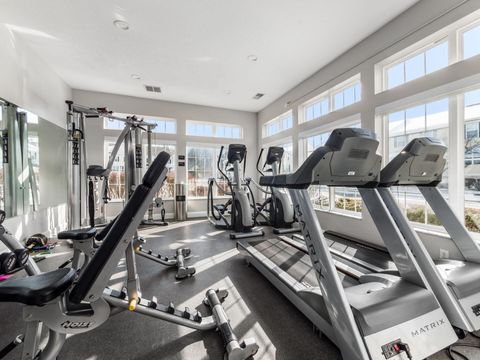 Tiny photo for 6035 Avatar Drive 8-6035 #8-6035, New Albany, OH 43054 (MLS # 226000868)