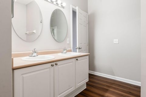 Tiny photo for 6035 Avatar Drive 8-6035 #8-6035, New Albany, OH 43054 (MLS # 226000868)