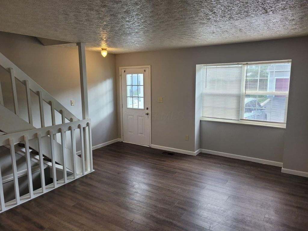 Photo of 872 Upholland Lane 12D #12D, Worthington, OH 43085 (MLS # 225046306)