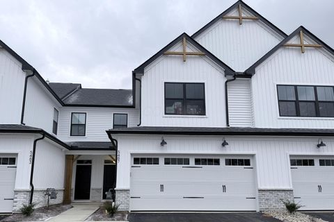 Photo of 5487 Fawnsbury Court, Powell, OH 43065 (MLS # 225037028)