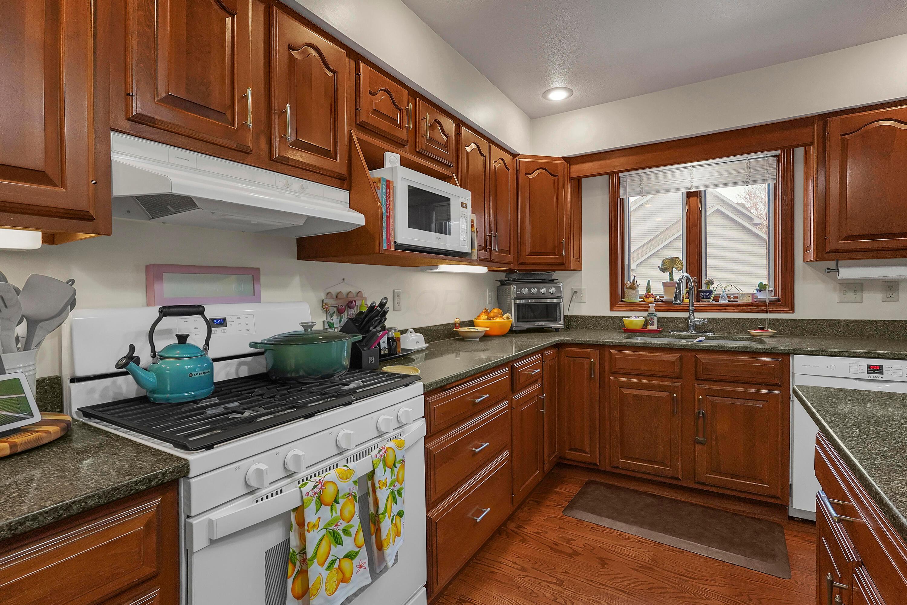 103 Bantry Street, Granville, Ohio image 14
