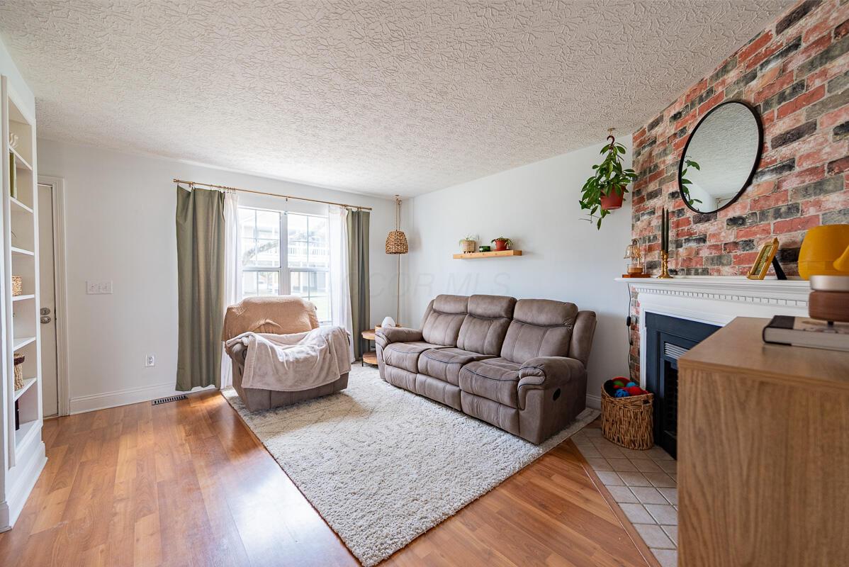 7913 Meadowhaven Boulevard #13, Columbus, Ohio image 2