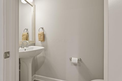 Tiny photo for 138 E Greenwood Avenue, Columbus, OH 43201 (MLS # 226002819)