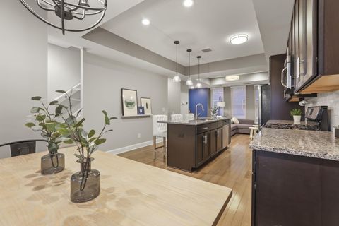 Tiny photo for 138 E Greenwood Avenue, Columbus, OH 43201 (MLS # 226002819)