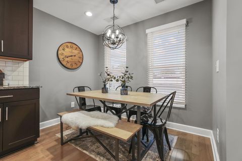 Tiny photo for 138 E Greenwood Avenue, Columbus, OH 43201 (MLS # 226002819)