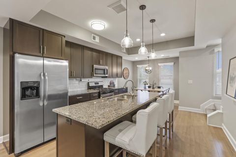 Tiny photo for 138 E Greenwood Avenue, Columbus, OH 43201 (MLS # 226002819)