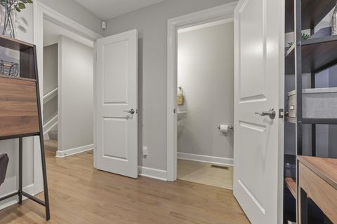 Tiny photo for 138 E Greenwood Avenue, Columbus, OH 43201 (MLS # 226002819)