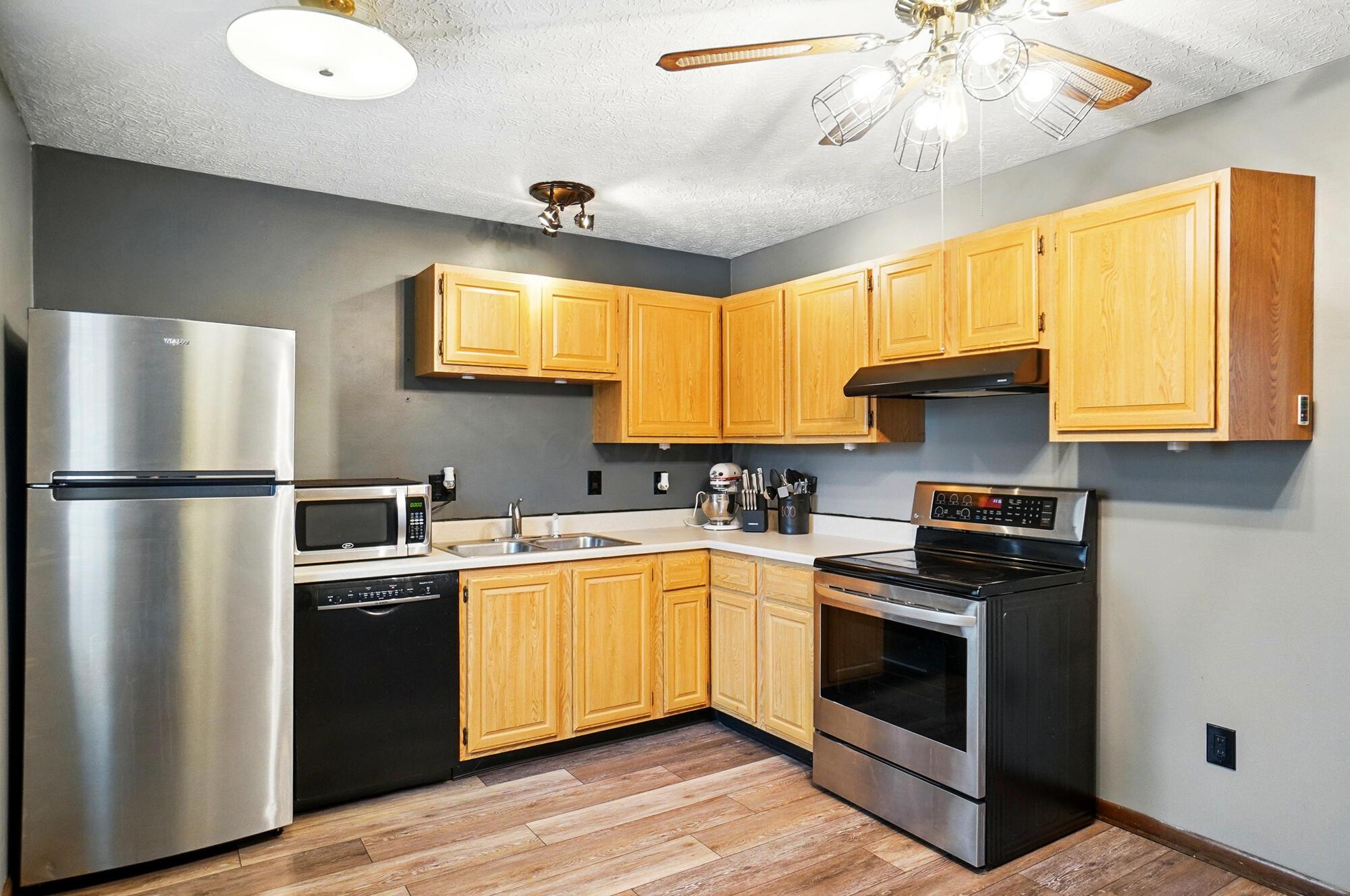 8440 Blue Lake Avenue, Galloway, Ohio image 11