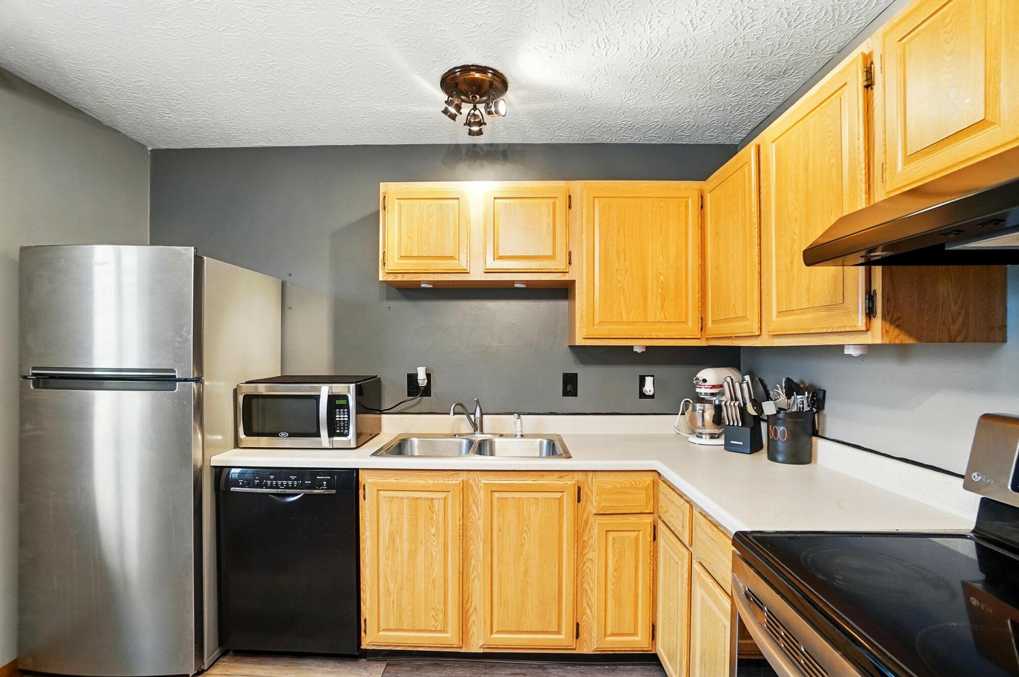 8440 Blue Lake Avenue, Galloway, Ohio image 13