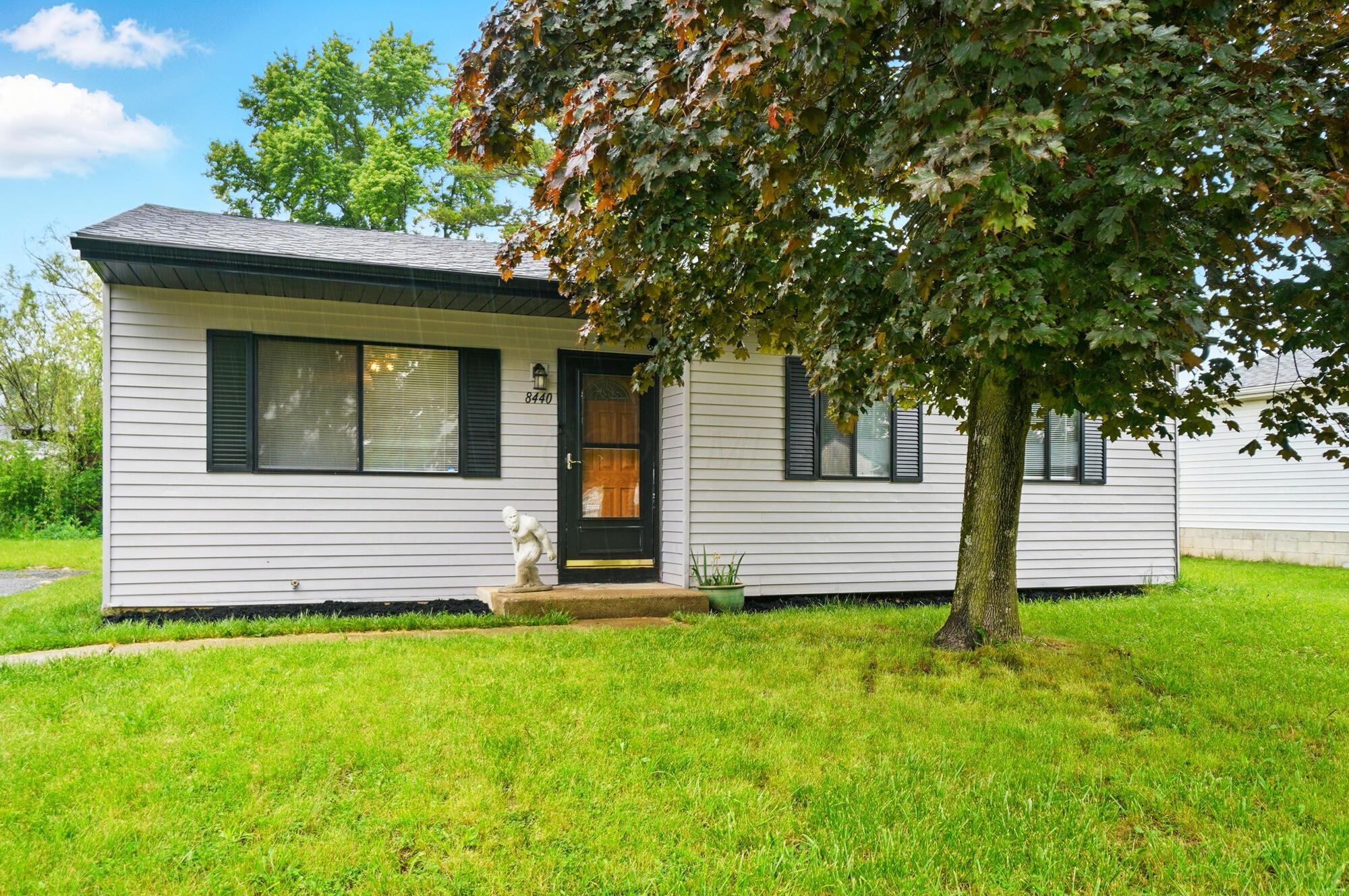 8440 Blue Lake Avenue, Galloway, Ohio image 1
