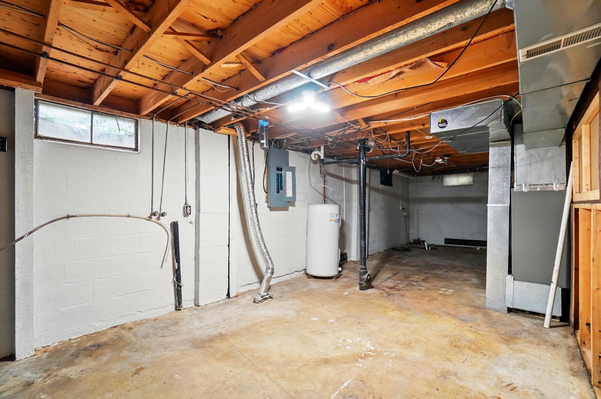 8440 Blue Lake Avenue, Galloway, Ohio image 30