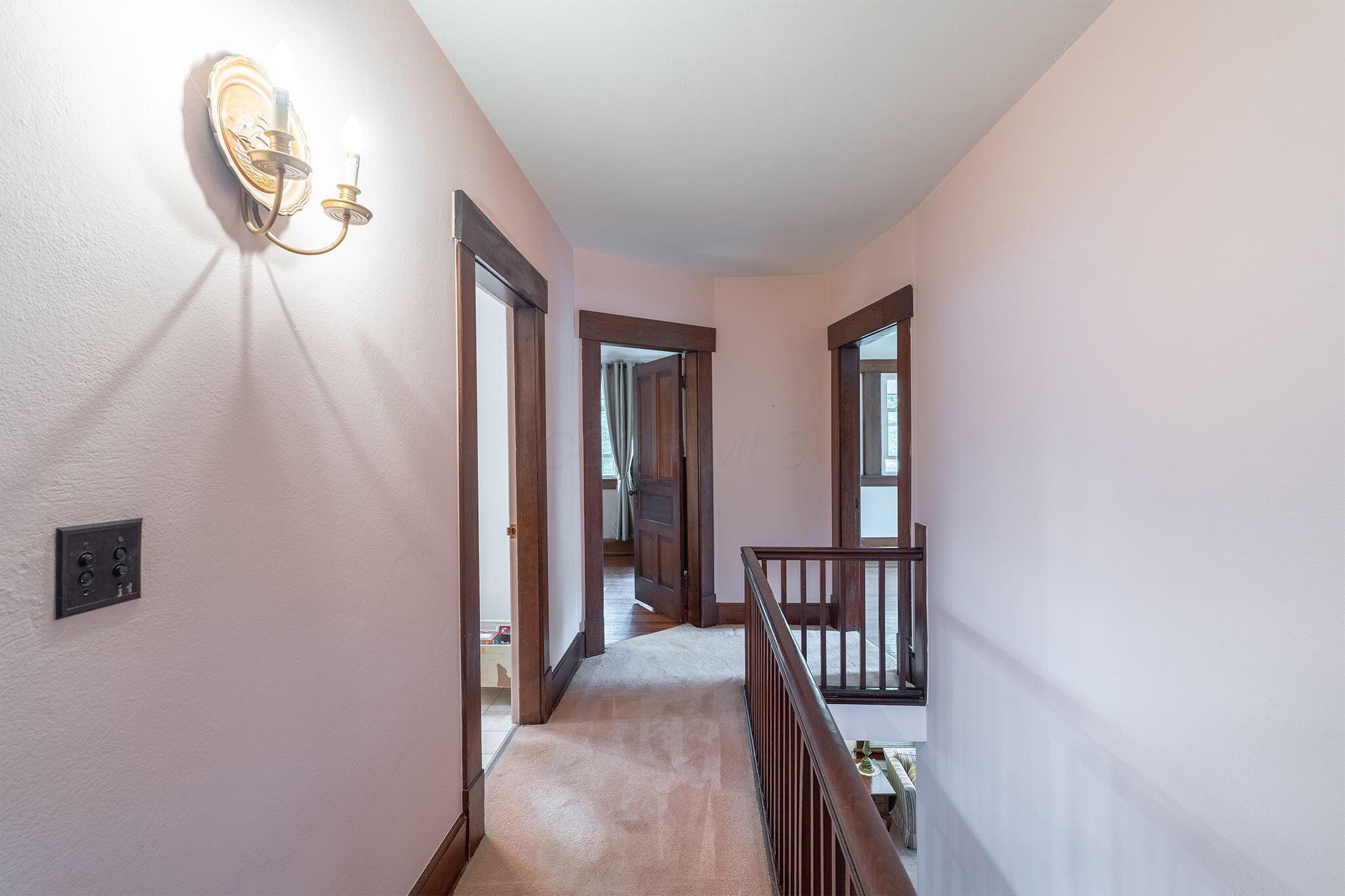 98 W Plum Street, Westerville, Ohio image 24