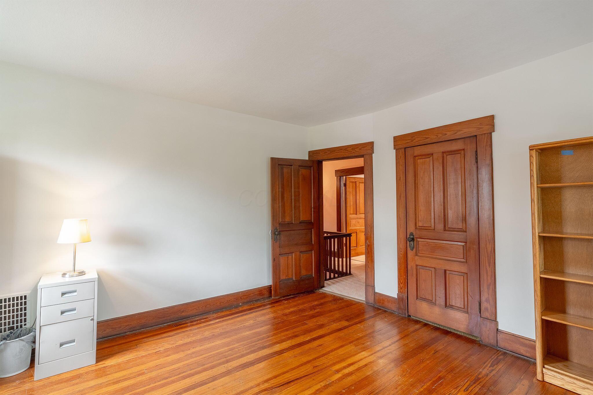 98 W Plum Street, Westerville, Ohio image 30