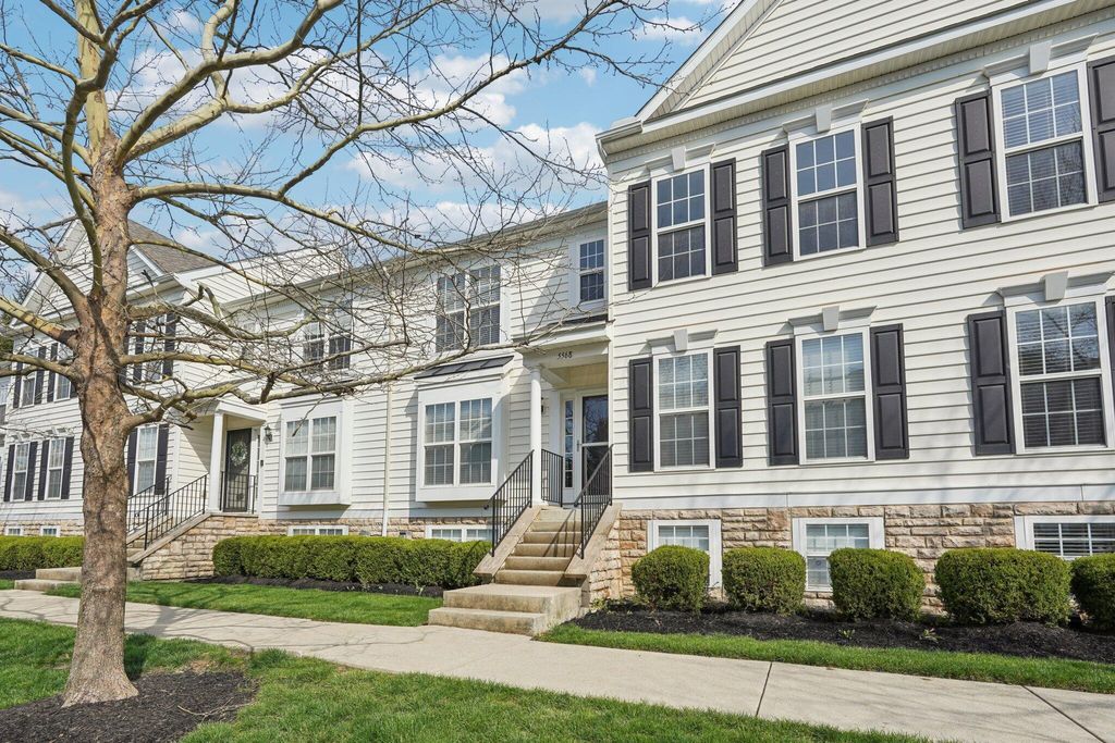 Photo of 5568 Crystal Falls Street 66 #66, Dublin, OH 43016 (MLS # 226011476)