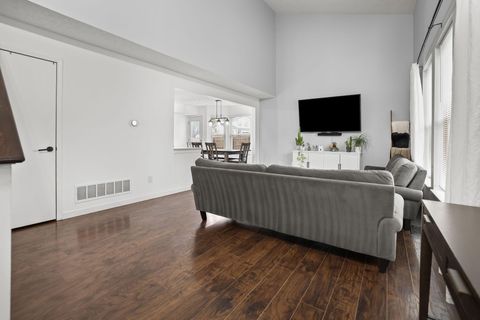 Tiny photo for 3151 Jetstream Drive, Columbus, OH 43231 (MLS # 225040975)